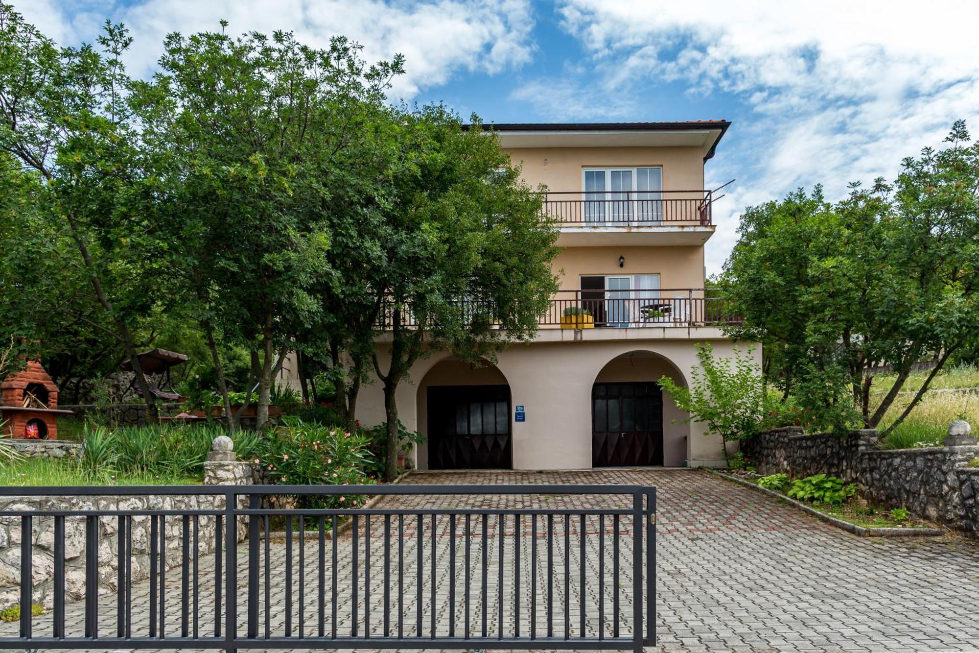 Apartments Claudia Smrika Exterior foto